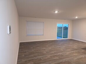 408 Honeycutt Oaks Dr in Angier, NC - Building Photo - Building Photo