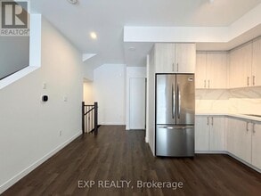 113 Marydale Ave in Markham, ON - Building Photo - Building Photo