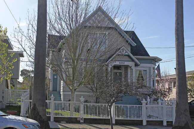 1212 Carrison St in Berkeley, CA - Building Photo - Building Photo