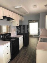2616 33rd Ave N in Texas City, TX - Building Photo - Building Photo