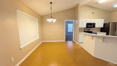 7448 Chimney Pines Dr in Pensacola, FL - Building Photo - Building Photo