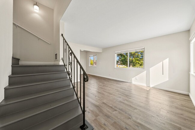 907 35th Ave in Santa Cruz, CA - Building Photo - Building Photo