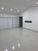 11218 SW 125th Ct in Miami, FL - Building Photo - Building Photo