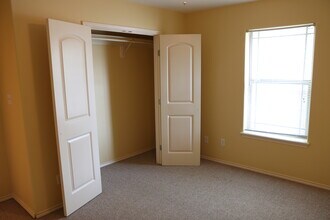 502 Rock Cir, Unit 2 in Harlingen, TX - Building Photo - Building Photo