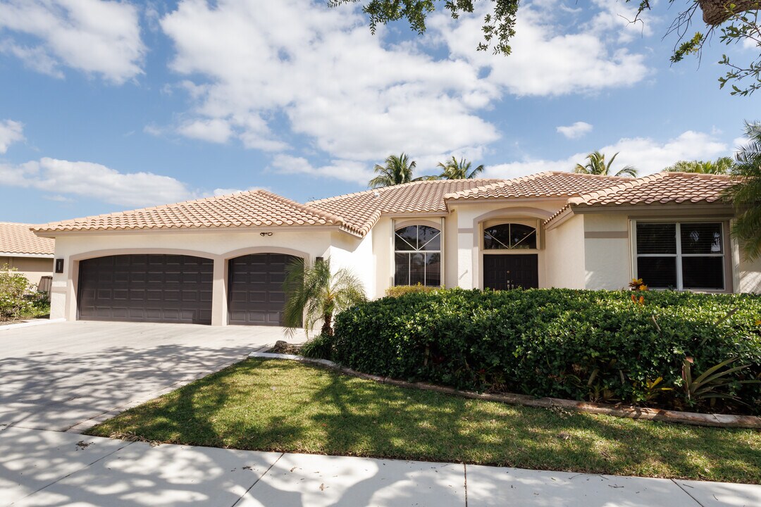 280 Landings Blvd in Weston, FL - Building Photo