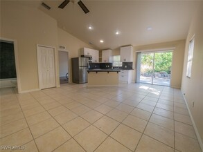 17395 Cleveland Dr in Ft. Myers, FL - Building Photo - Building Photo