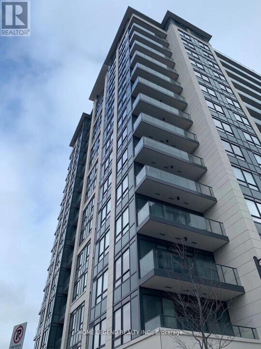 398-1398 Hwy 7 in Richmond Hill, ON - Building Photo