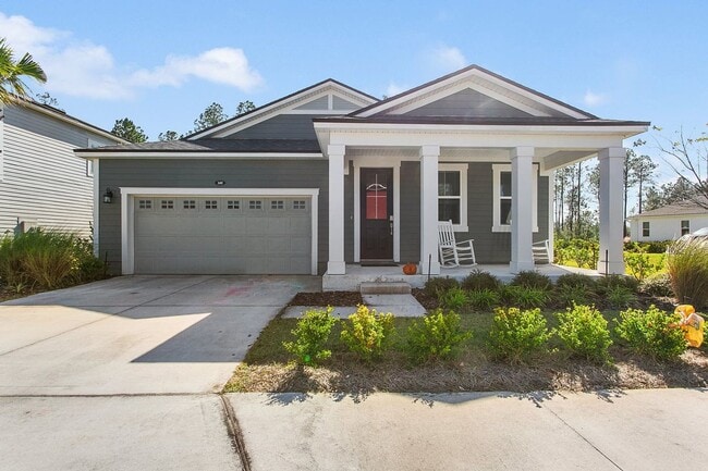 property at 140 Sawgrass Dr