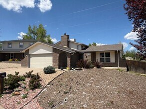 4037 E Caley Pl in Centennial, CO - Building Photo - Building Photo