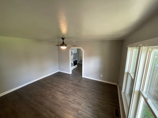 101 N Main St