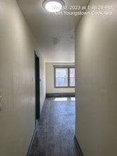 865 Cook Ave, Unit 5 in Youngstown, OH - Building Photo - Building Photo