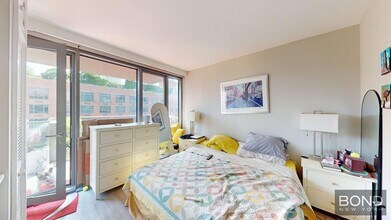 237 E 34th St in New York, NY - Building Photo - Building Photo