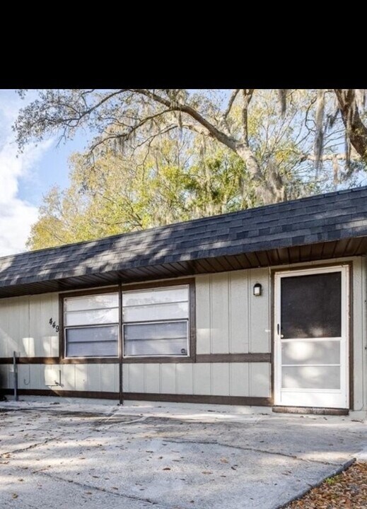 449 Arapahoe Ave in Lakeland, FL - Building Photo