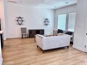 5928 Conley St in Houston, TX - Building Photo - Building Photo