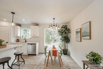 676 E Court St, Unit 204 in Blackfoot, ID - Building Photo - Building Photo