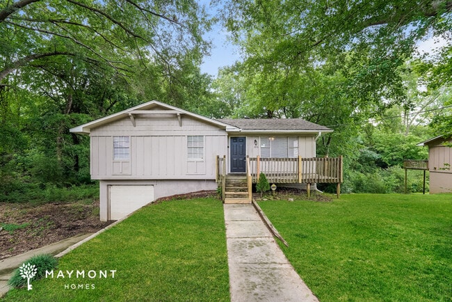 property at 1013 Sandy Brook Cir