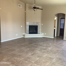 5914 Speyside Dr in Sunland Park, NM - Building Photo - Building Photo