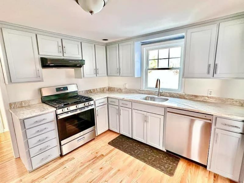 62 Pond St in Yarmouth, MA - Building Photo