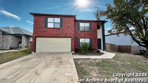 8018 Chestnut Gate Dr in Converse, TX - Building Photo - Building Photo