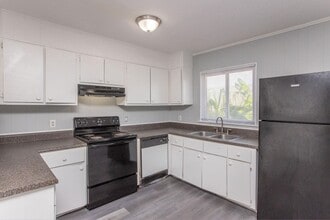 Oakley Grove Townhomes in Albany, GA - Foto de edificio - Building Photo