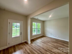 3110 Westerwood Dr in Charlotte, NC - Building Photo - Building Photo