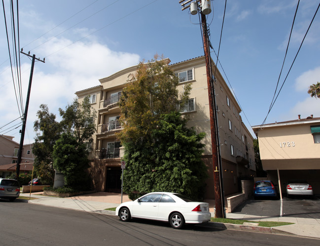 Corinth in Los Angeles, CA - Foto de edificio - Building Photo