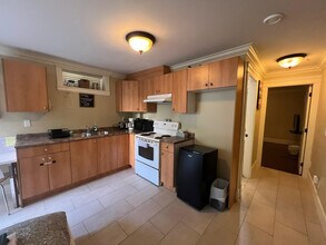 5662 Elizabeth St in Vancouver, BC - Building Photo - Building Photo