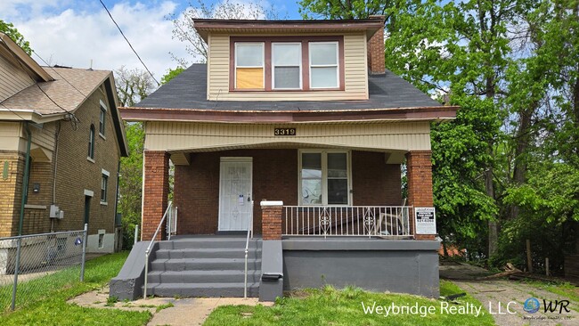 property at 3319 Milton Ct