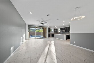 713 Foreign Reef Wy in Las Vegas, NV - Building Photo - Building Photo