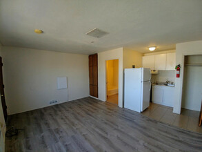 308 Vassar Dr SE-Unit -9 in Albuquerque, NM - Building Photo - Building Photo