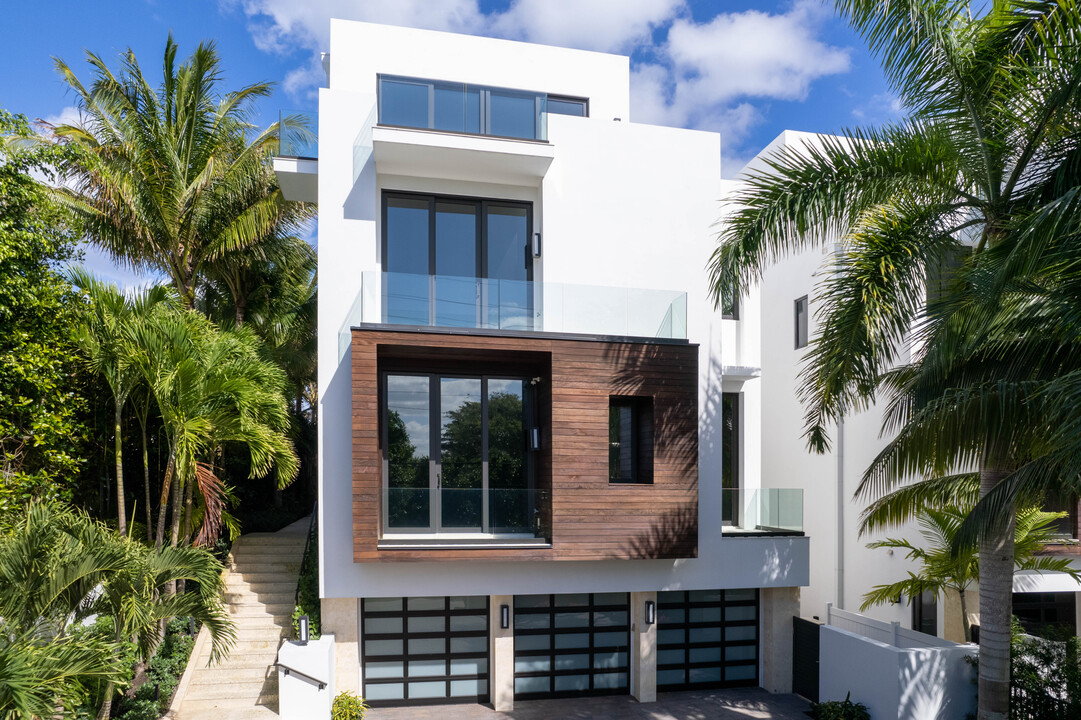 4521 S Ocean Blvd in Highland Beach, FL - Building Photo