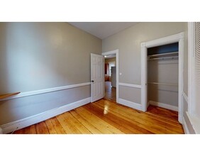 194 Boylston St-Unit -2 in Boston, MA - Building Photo - Building Photo