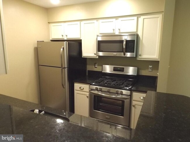 8911 Town Center Cir in Upper Marlboro, MD - Building Photo - Building Photo