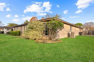 9302 Claridge Dr in Houston, TX - Building Photo - Building Photo