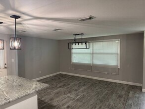 703 NE 11th Ave in Mulberry, FL - Building Photo - Building Photo