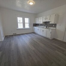 6514 Gertrude Ave in Cleveland, OH - Building Photo - Building Photo