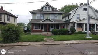 1713 Wyoming St in Dayton, OH - Building Photo