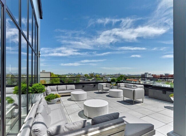 260 Ave E-Unit -319 in Bayonne, NJ - Building Photo - Building Photo