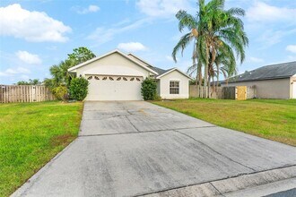 212 Bent Oak Loop in Davenport, FL - Building Photo - Building Photo