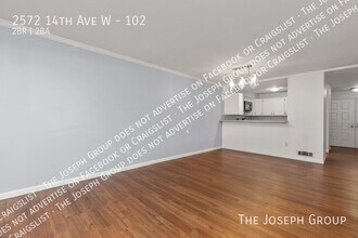 2572 14th Ave W in Seattle, WA - Building Photo - Building Photo