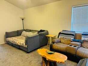 640 Green Tree Dr in Belgrade, MT - Building Photo - Building Photo