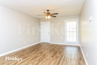1910 Brownsville Rd in Powder Springs, GA - Building Photo - Building Photo