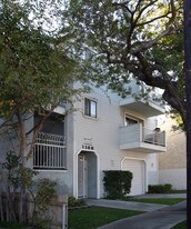 1108 Termino Ave in Long Beach, CA - Building Photo