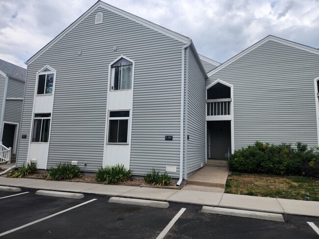 property at 3339 S Monaco St Pkwy