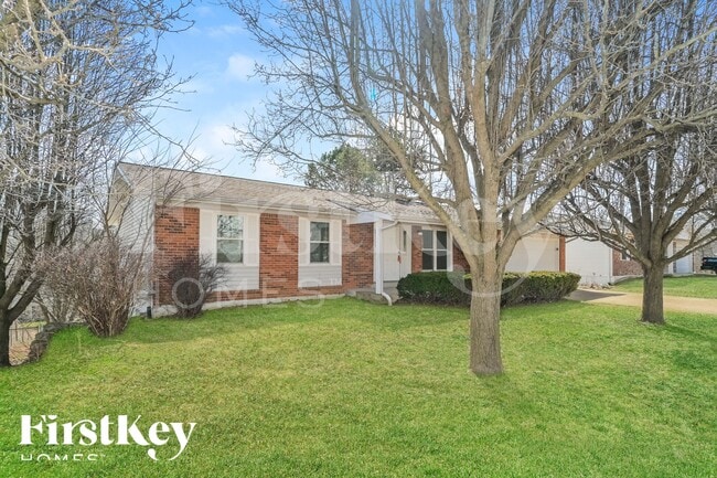 706 Boca Chica Dr in Fenton, MO - Foto de edificio - Building Photo