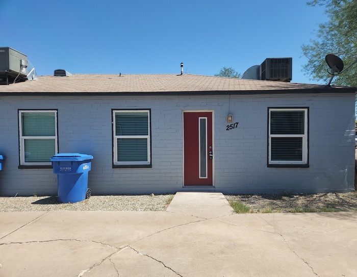 2517 E Willetta St in Phoenix, AZ - Building Photo