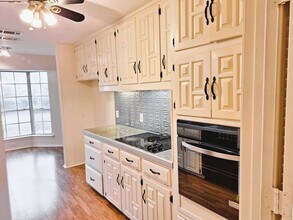 2108 Scarlet Oak Dr in Richardson, TX - Building Photo - Building Photo