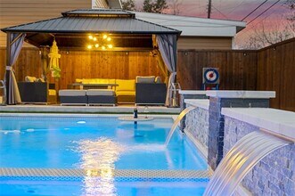 3111 Hedgerow Dr in Dallas, TX - Building Photo - Building Photo