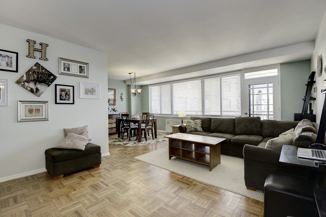 4740 Connecticut Ave NW in Washington, DC - Building Photo