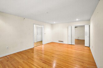 2180 Cross Hwy in Fairfield, CT - Building Photo - Building Photo